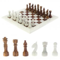 Каменные шахматы "Игрок" из белого мрамора и оникса 38х38 см