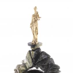 Композиция "Фемида" с шаром змеевик бронза