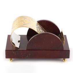 Подставка для телефона "Герб России" камень яшма в подарочной коробке Златоуст