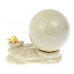 Композиция с шаром "Ангел" из газганкого мрамора