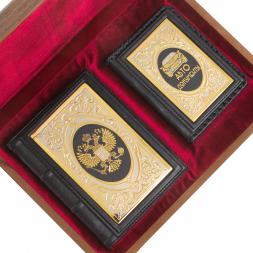 Подарочный набор "Автомобилист" обложка для автодокументов и ежедневник из черной кожи