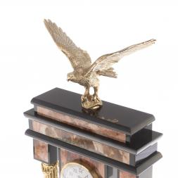 Часы "Горный орел" из яшмы и бронзы