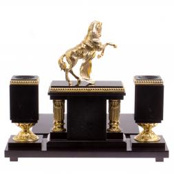 Письменный прибор "Конь на дыбах" камень малахит