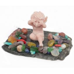 Сувенир "Ангел подглядывающий" из мрамолита