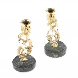 Бронзовый подсвечник на подставке из змеевика пара