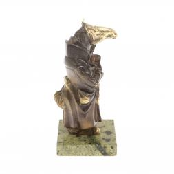 Бронзовая статуэтка "Конь в пальто" из змеевика