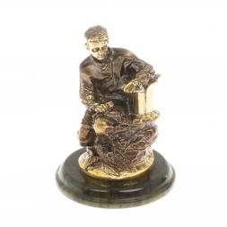 Статуэтка из бронзы "Данила Мастер" на нефрите