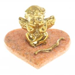 Статуэтка из бронзы на подставке из мрамора "Ангел на сердце"