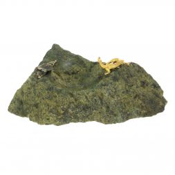 Пепельница из змеевика с ящерицей