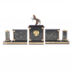 Письменный набор "Конь на дыбах" из змеевика