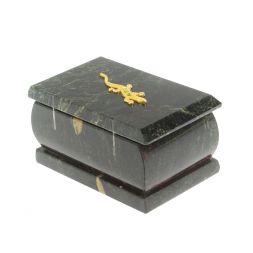Шкатулка из шабровского змеевика с ящерицей 10х6,5х5,5 см