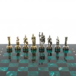 Шахматы "Римляне" фигуры золото / серебро доска 28х28 см из змеевика