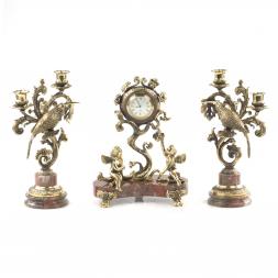 Каминные часы "Ангелы" с канделябрами из бронзы