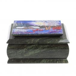 Шкатулка с рисунком "Зимняя ночь" из змеевика 16х12х7,5 см