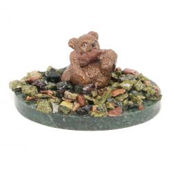 Сувенир "Медвежонок с поленом" на змеевике