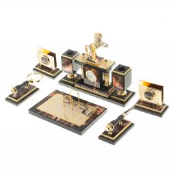 Настольный набор из яшмы "Конь на дыбах" Златоуст