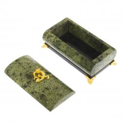 Шкатулка с ящерицей из змеевика 12х6,5х6 см