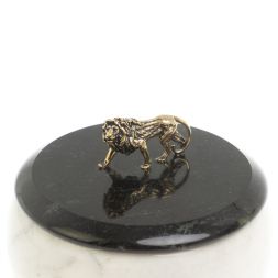 Шкатулка круглая "Лев" из мрамора 10х10х9 см