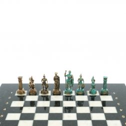 Шахматы "Римские воины" фигуры бронза / патина 28х28 см из мрамора