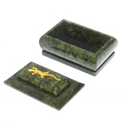 Шкатулка прямоугольная с ящерицей из змеевика 10,5х6,5х6 см