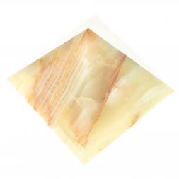 Пирамида из оникса 7х7х6,5 см