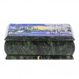 Шкатулка "Домик в зимнем лесу" из шабровского змеевика 18х9х6,5 см