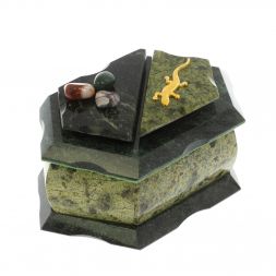 Шкатулка из змеевика 14х9х7 см